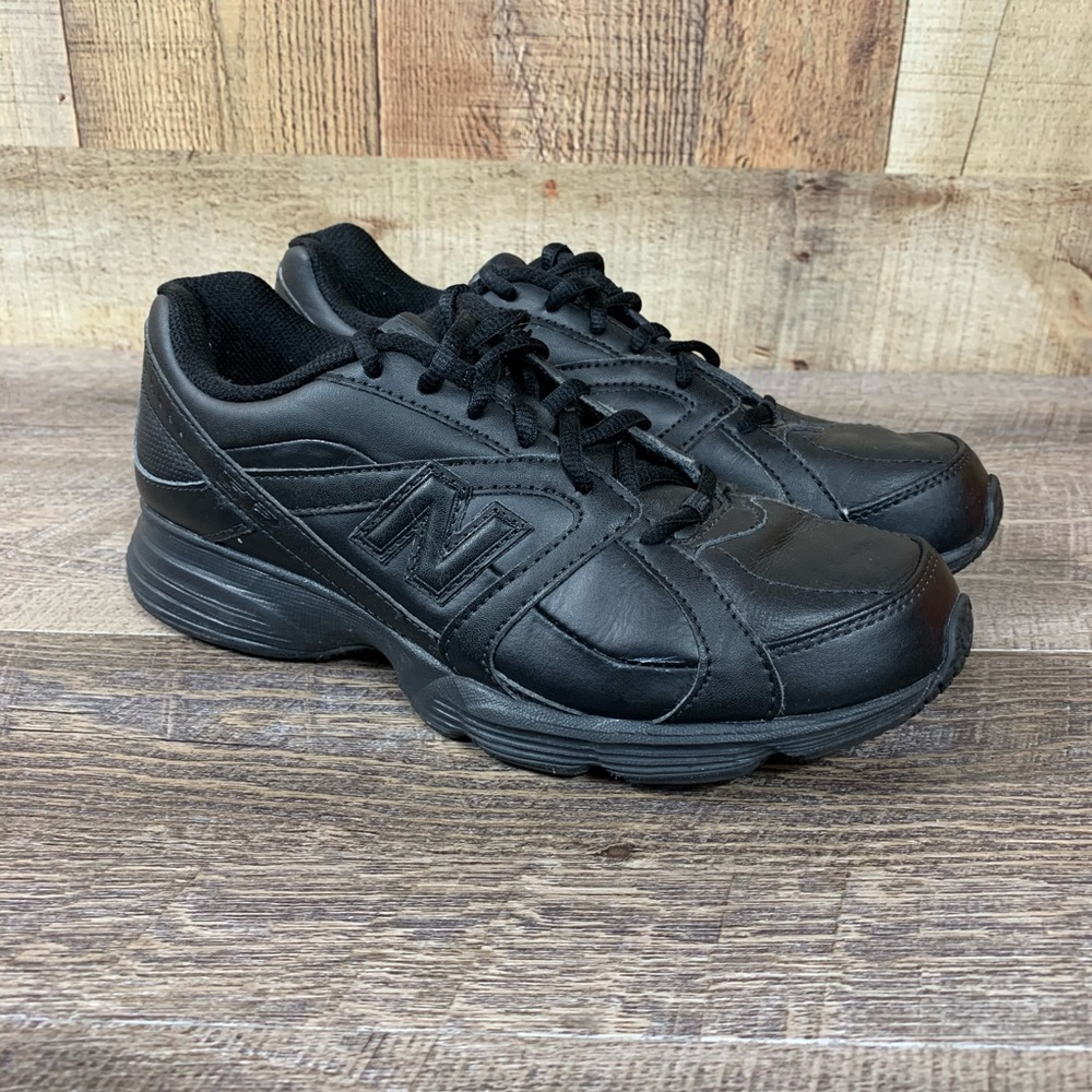 New Balance 512 Sz 8 Walking Shoe Slip Resitant